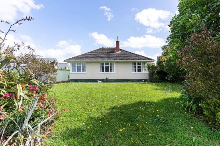 Photo of property in 22 Moheke Avenue, Roslyn, Palmerston North, 4414