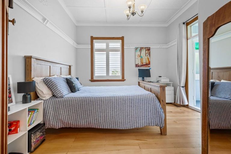 Photo of property in 23 Ewen Alison Avenue, Devonport, Auckland, 0624