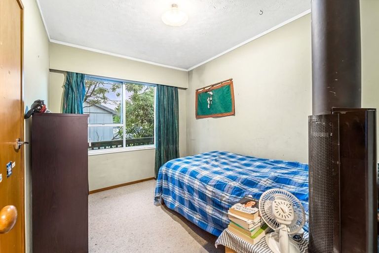 Photo of property in 14 Withers Road, Glen Eden, Auckland, 0602