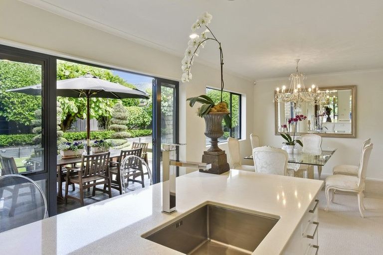 Photo of property in 80 Lothian Brae, Wattle Downs, Auckland, 2103