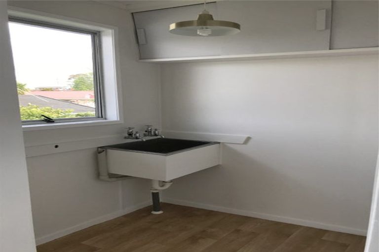 Photo of property in 9a Rothesay Place, Dinsdale, Hamilton, 3204