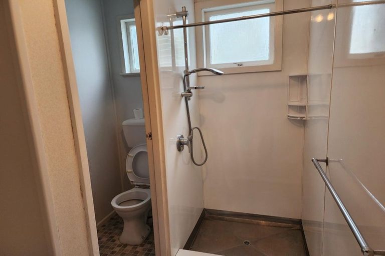 Photo of property in 2/52 Leighton Avenue, Waiwhetu, Lower Hutt, 5010