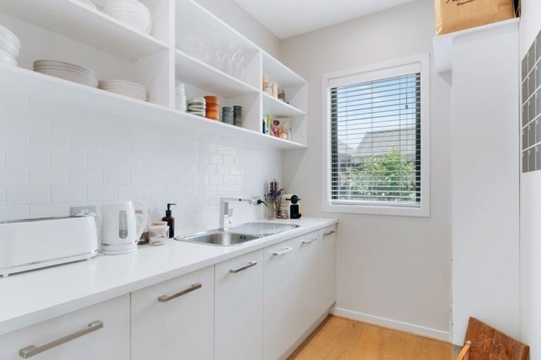 Photo of property in 2 Jacks Point Rise, Jacks Point, Queenstown, 9371