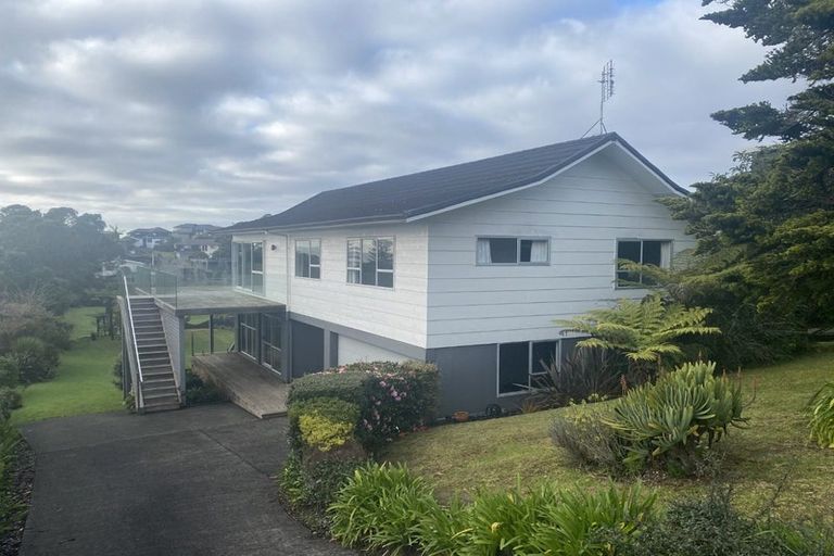 Photo of property in 93 Hebron Road, Waiake, Auckland, 0630