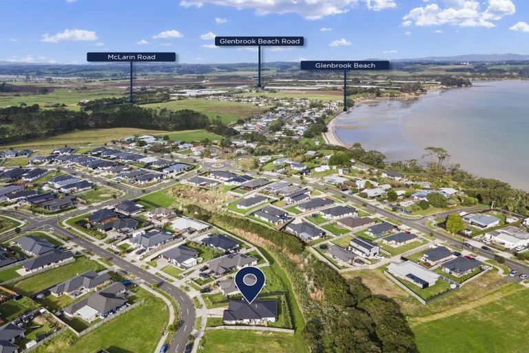 Photo of property in 19 Tahuna Minhinnick Drive, Glenbrook, Waiuku, 2681