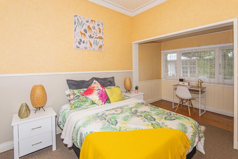 Photo of property in 72 Hatea Drive, Regent, Whangarei, 0112