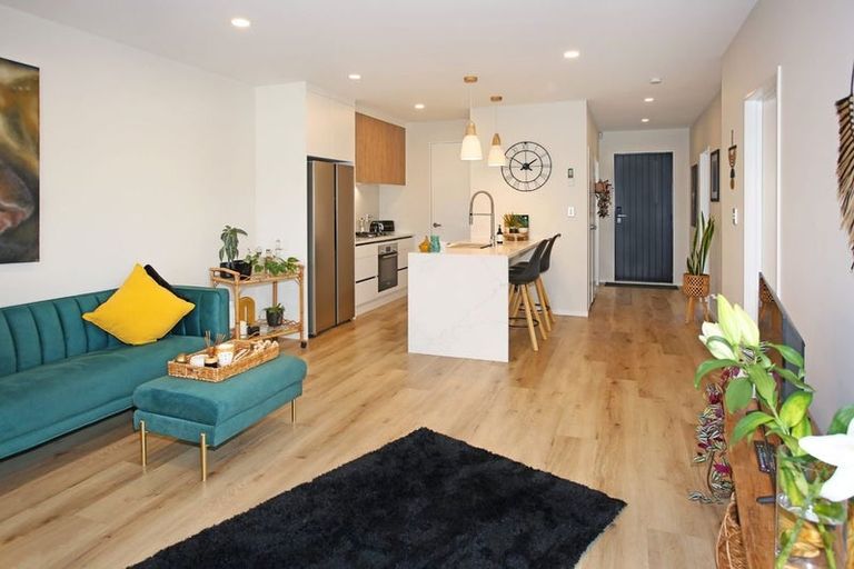 Photo of property in 9 Tuuhura Road, Pukekohe, 2120