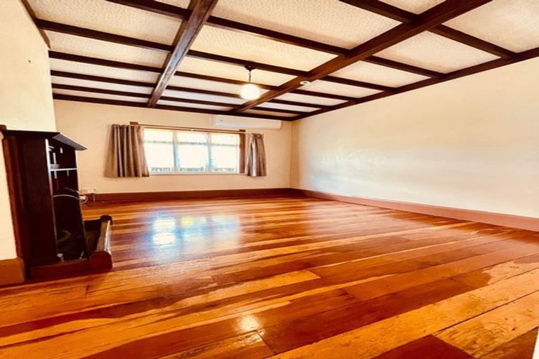 Photo of property in 32 Marne Road, Papakura, 2110