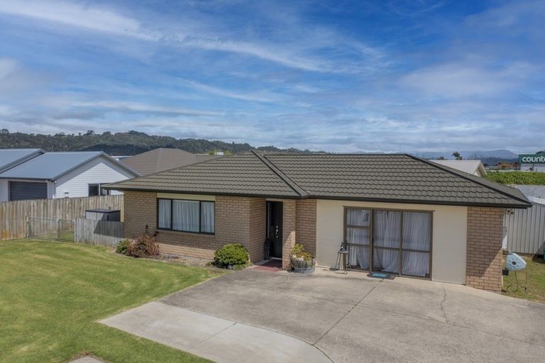 Photo of property in 52a Whitby Avenue, Whitianga, 3510