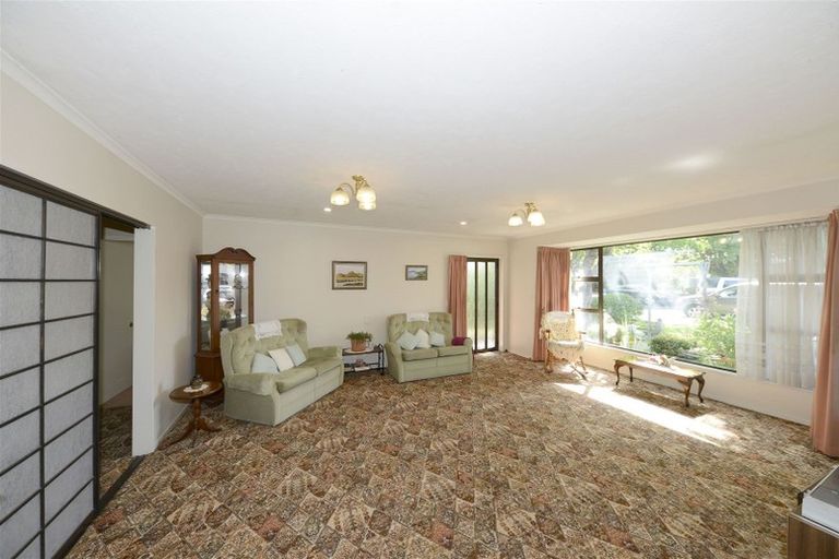 Photo of property in 1 Thorrington Road, Cashmere, Christchurch, 8022