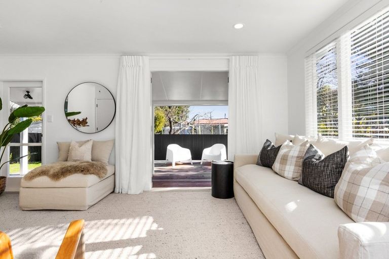 Photo of property in 21b Te Aute Road, Havelock North, 4130