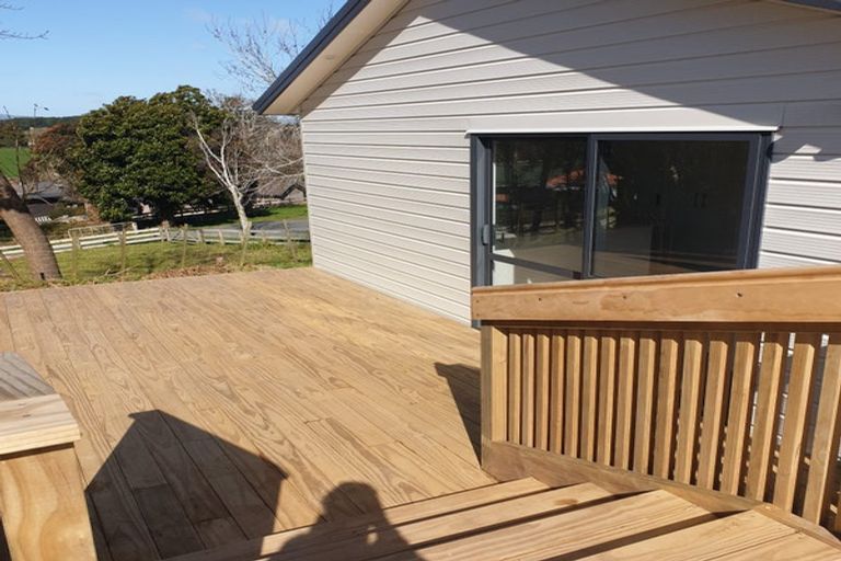 Photo of property in 15 Colombo Road, Waiuku, 2123