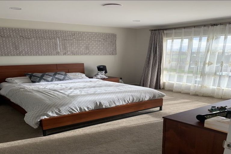 Photo of property in 1 Castlebane Drive, Flat Bush, Auckland, 2019