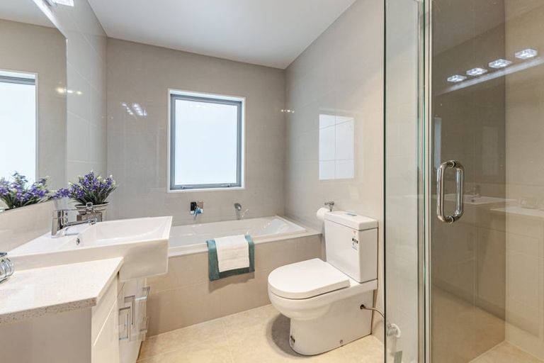 Photo of property in 134 Keri Vista Rise, Papakura, 2110