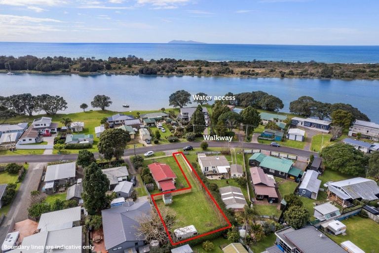 Photo of property in 9a Roretana Drive, Athenree, Waihi Beach, 3177