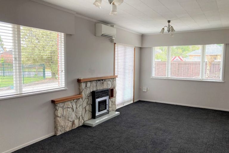 Photo of property in 24 Brocas Avenue, Hillcrest, Hamilton, 3216