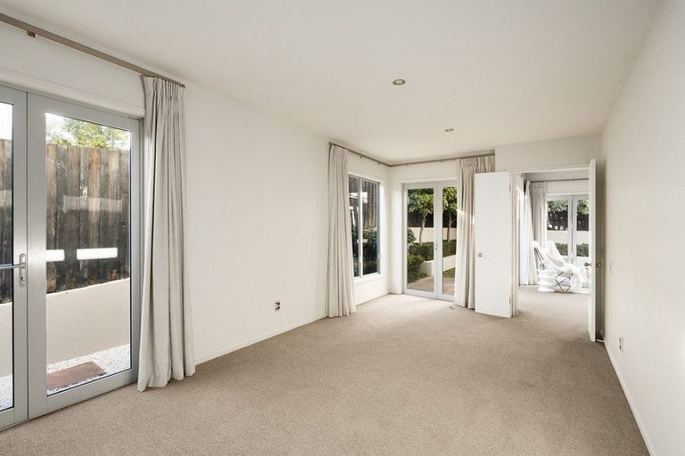 Photo of property in 215b Oceanbeach Road, Mount Maunganui, 3116