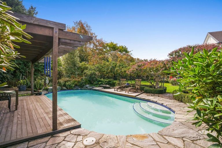 Photo of property in 14 Regent's Park Drive, Casebrook, Christchurch, 8051