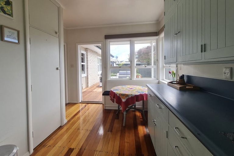 Photo of property in 908 Sylvan Road, Mayfair, Hastings, 4122