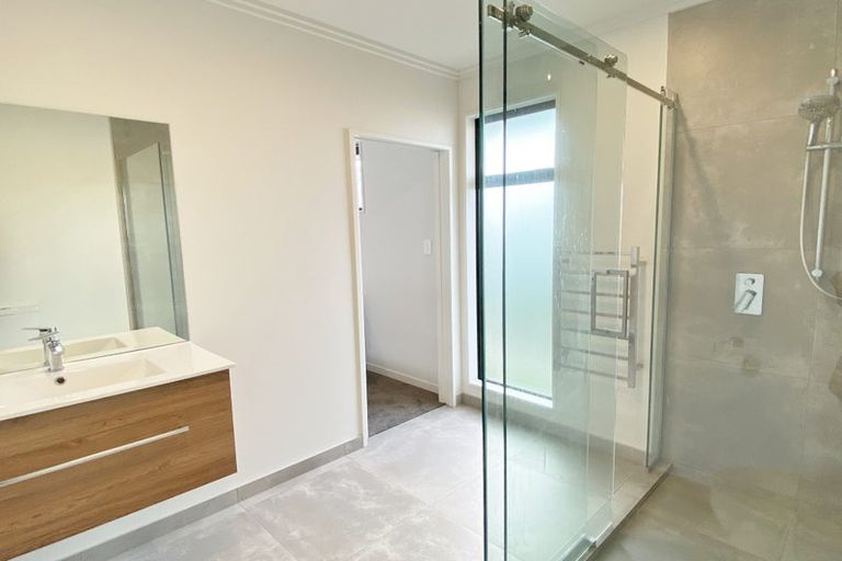 Photo of property in 192 Faringdon Boulevard, Rolleston, 7615