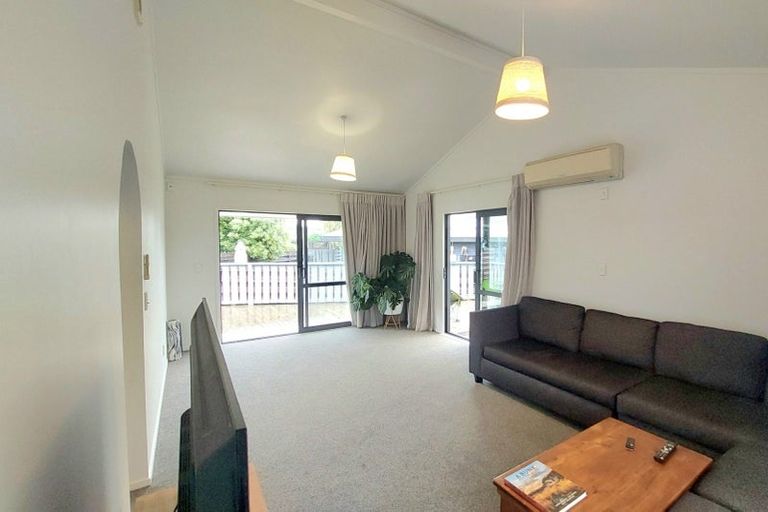 Photo of property in 196 Windermere Drive, Poike, Tauranga, 3112