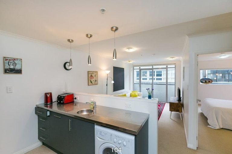 Photo of property in Monvie Apartments, 104/15 Holland Street, Te Aro, Wellington, 6011