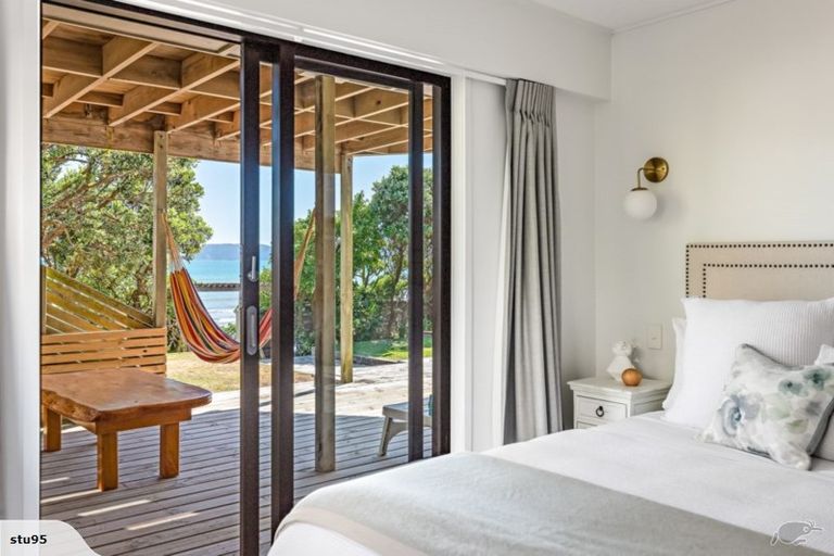 Photo of property in 225 Rosetta Road, Raumati South, Paraparaumu, 5032