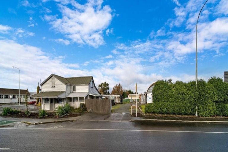 Photo of property in 3 West Coast Road, Yaldhurst, Christchurch, 7676