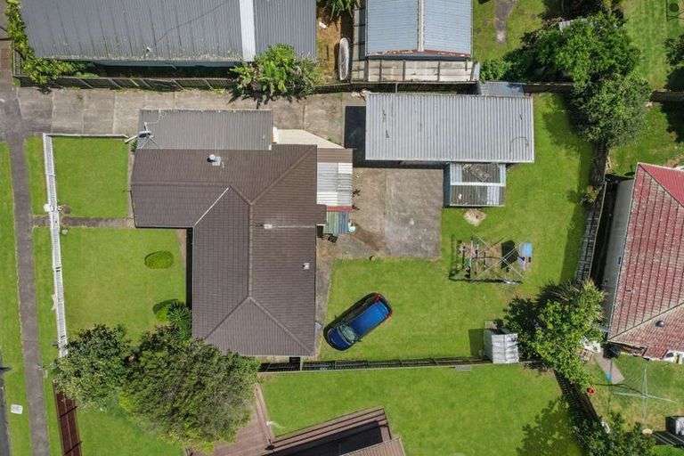 Photo of property in 127 Maplesden Drive, Clendon Park, Auckland, 2103
