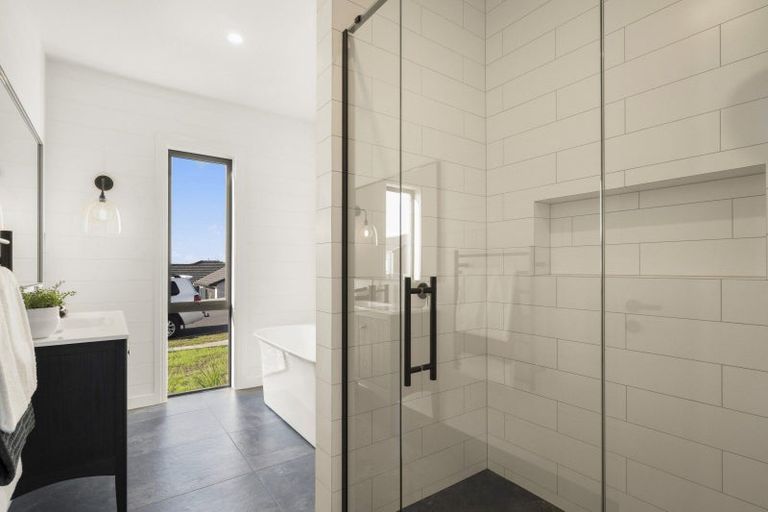 Photo of property in 10 Kerr Crescent, Patumahoe, 2679