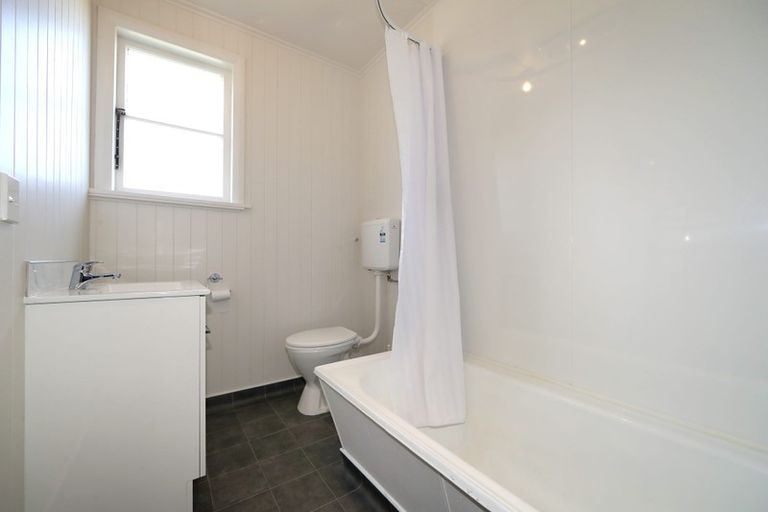 Photo of property in 69 Racecourse Road, Waipukurau, 4200