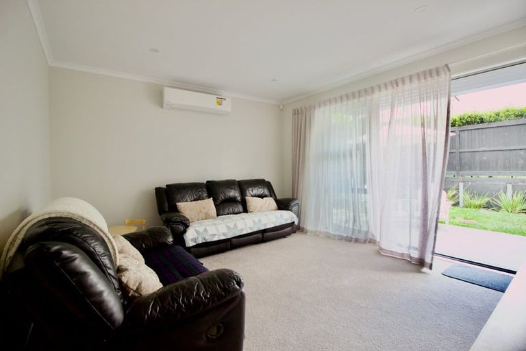 Photo of property in 7 Uma Grove, Hobsonville, Auckland, 0616