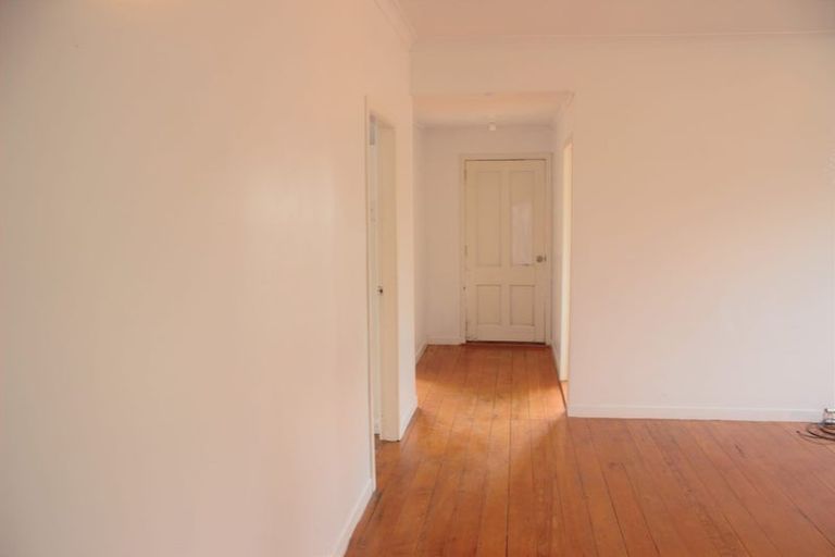 Photo of property in 55 Middlemore Crescent, Papatoetoe, Auckland, 2025