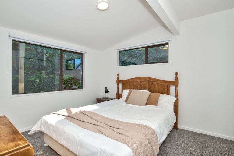Photo of property in 28a Sainsbury Road, Fernhill, Queenstown, 9300