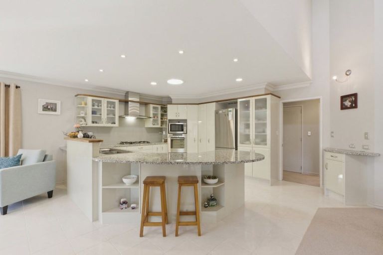 Photo of property in 29 Saint Heliers Place, Papamoa Beach, Papamoa, 3118