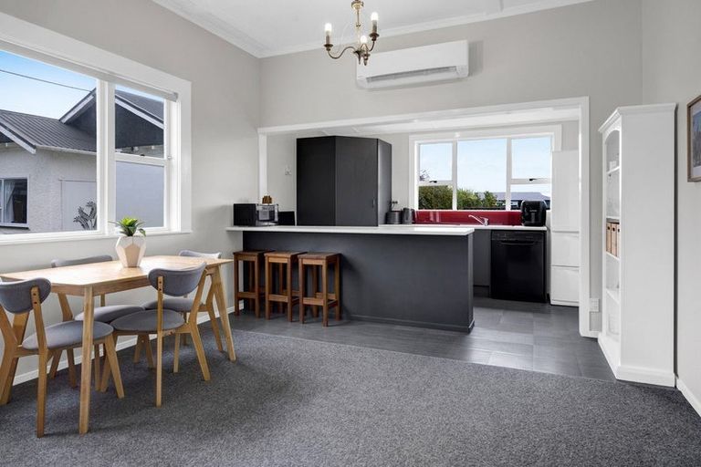 Photo of property in 5 Disraeli Street, Hawera, 4610