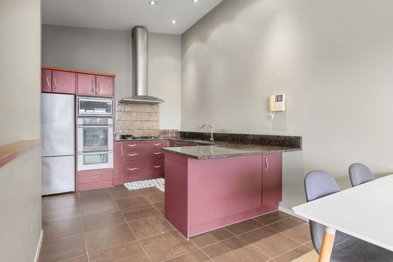 Photo of property in 21e Ruakiwi Road, Hamilton Lake, Hamilton, 3204