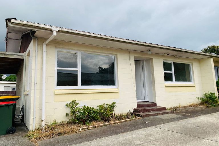Photo of property in 1/275 Kirkbride Road, Mangere, Auckland, 2022