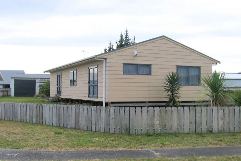 Photo of property in 109 Hampton Road, Whangamata, 3620