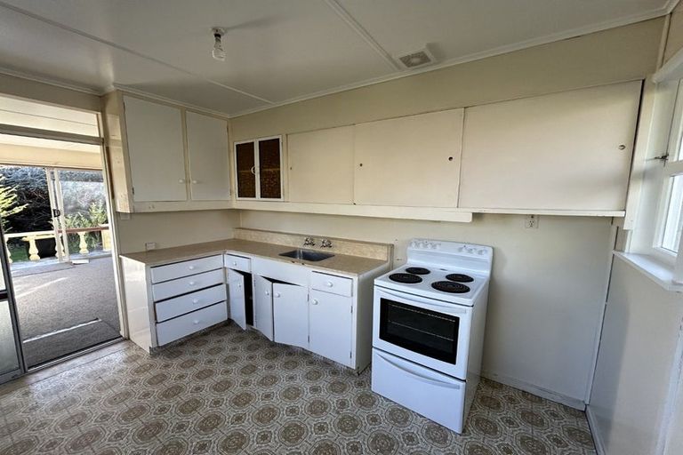 Photo of property in 2/12 Cornwall Place, Stoke, Nelson, 7011