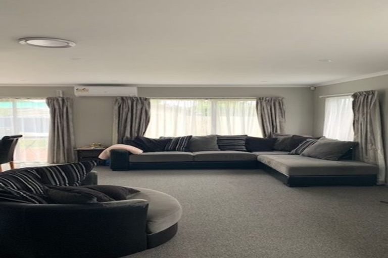 Photo of property in 31a Rosier Road, Glen Eden, Auckland, 0602