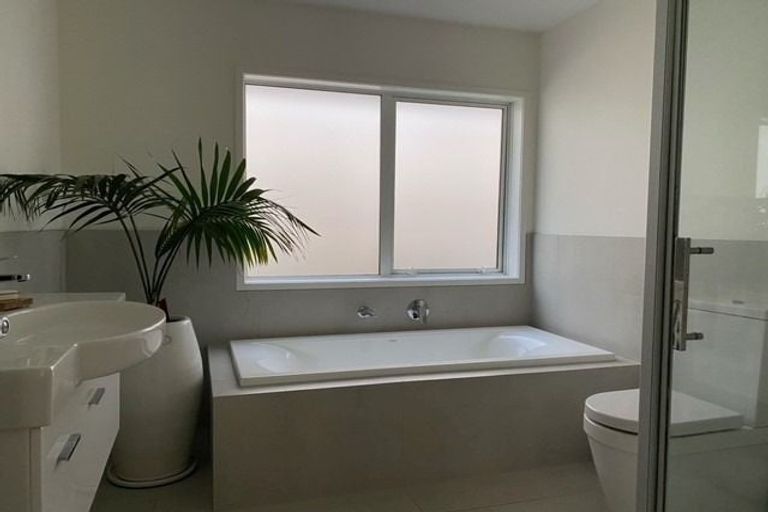 Photo of property in 7 Kingfisher Road, Silverdale, 0932