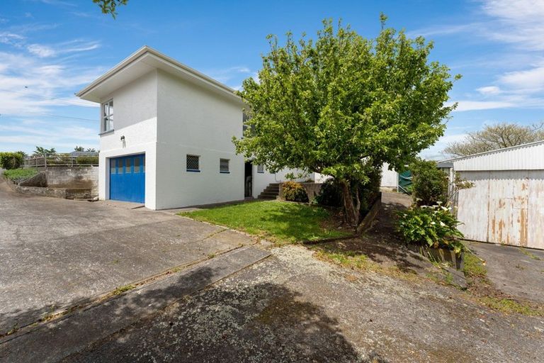 Photo of property in 251 High Street, Eltham, 4322