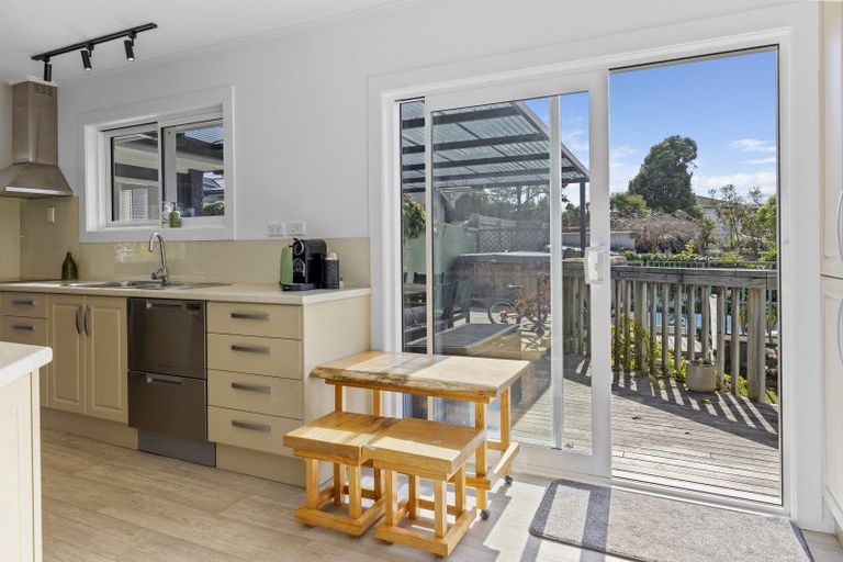 Photo of property in 10 Armstrong Grove, Hilltop, Taupo, 3330