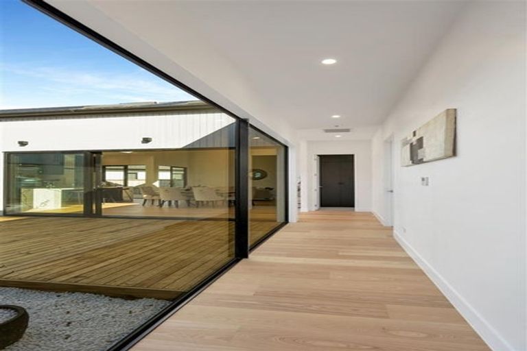 Photo of property in 14 Waka Ama Road, Karaka, Papakura, 2113