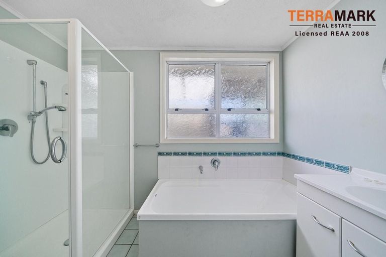 Photo of property in 32 Black Beech Street, Birchville, Upper Hutt, 5018