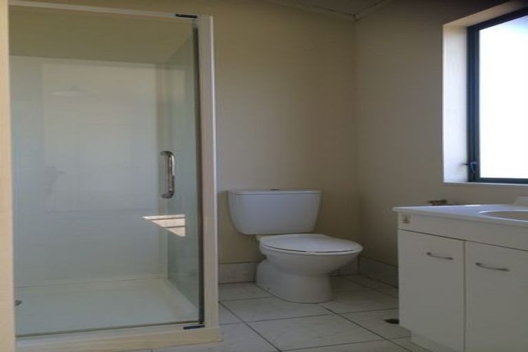 Photo of property in 4 Mitika Way, Strathmore Park, Wellington, 6022