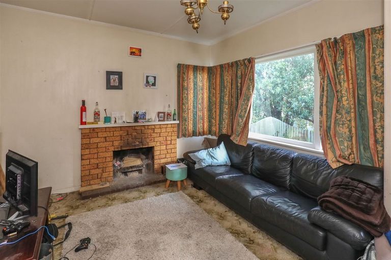 Photo of property in 206 Great South Road, Huntly, 3700