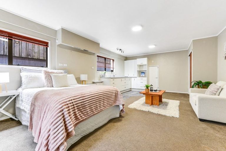 Photo of property in 16 Glendale Drive, Dinsdale, Hamilton, 3204