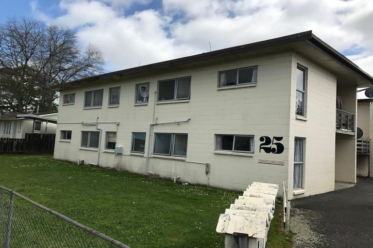 Photo of property in 2/25 Wellington Street, Papakura, 2110